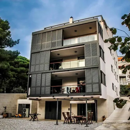 Marin A2+2 Apartment Veruda